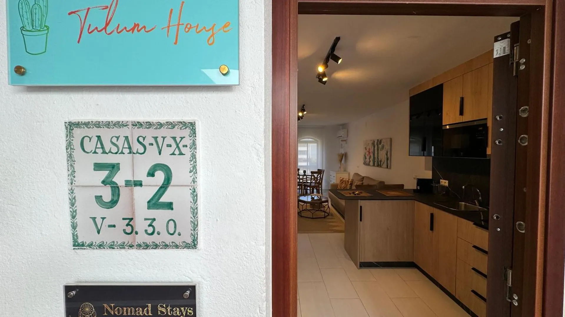 Apartment Nomad Stays Milos Y Bali Marbella