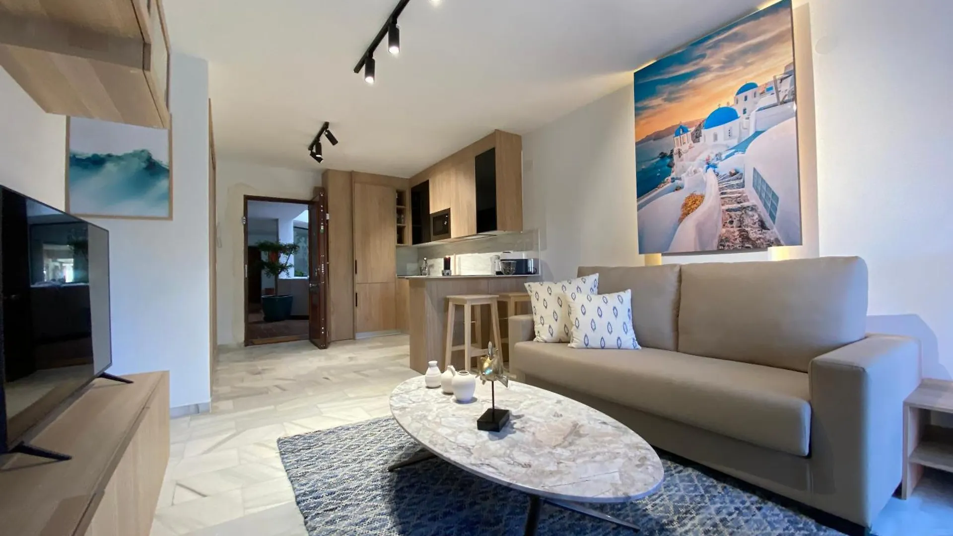 Nomad Stays Milos Y Bali Marbella Apartment